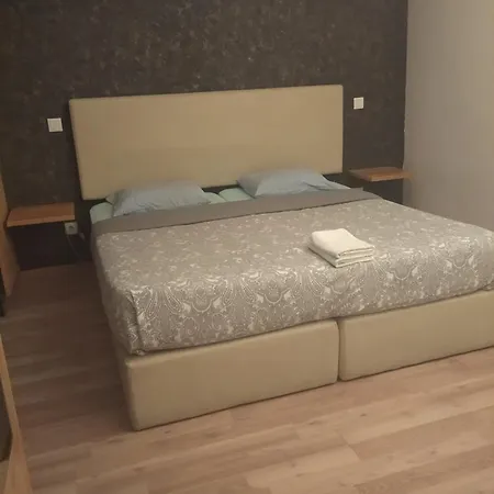 Metro Flat פורטו